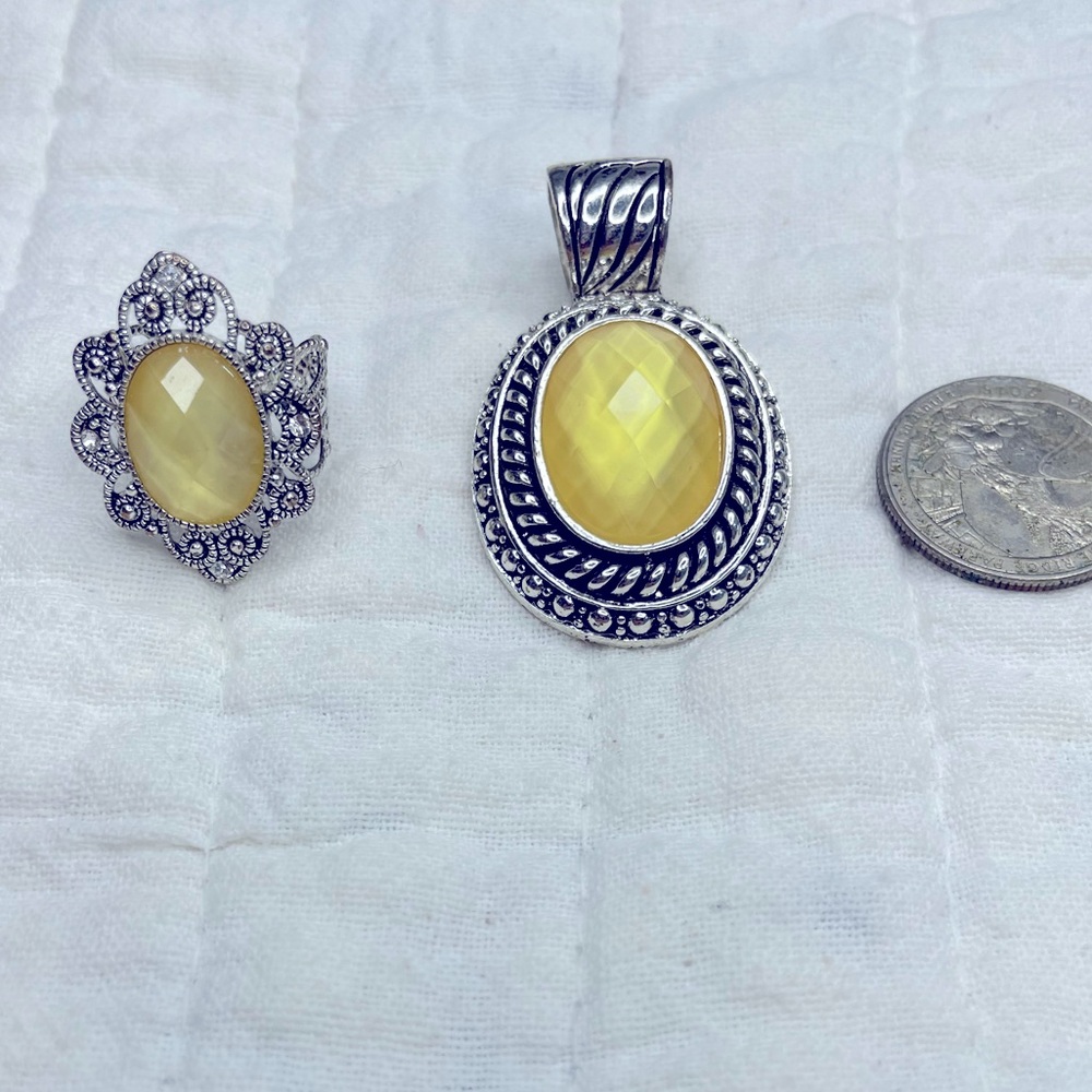 1 silver & yellow ring & 1 silver & yellow pendant VINTAGE